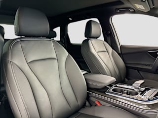 2025 Audi Q7 quattro Premium Plus 55 TFSI
                                    for sale in Miami, FL – photo 41