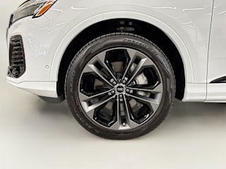 2025 Audi Q7 quattro Premium Plus 55 TFSI
                                    for sale in Miami, FL – photo 50