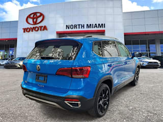 2023 Volkswagen Taos SE
                                    for sale in Miami, FL – photo 4