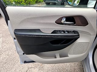 2022 Chrysler Voyager LX
                                    for sale in Plantation, FL – photo 61
