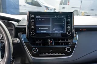 2020 Toyota Corolla LE
                                    for sale in Hialeah, FL – photo 8