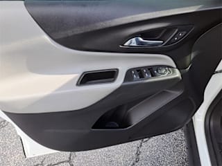 2021 Chevrolet Equinox LS
                                    for sale in Hialeah, FL – photo 13