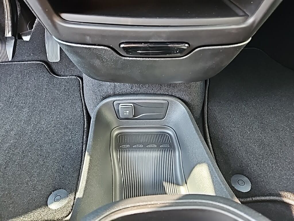 Image of 2023 Chrysler Pacifica Hybrid