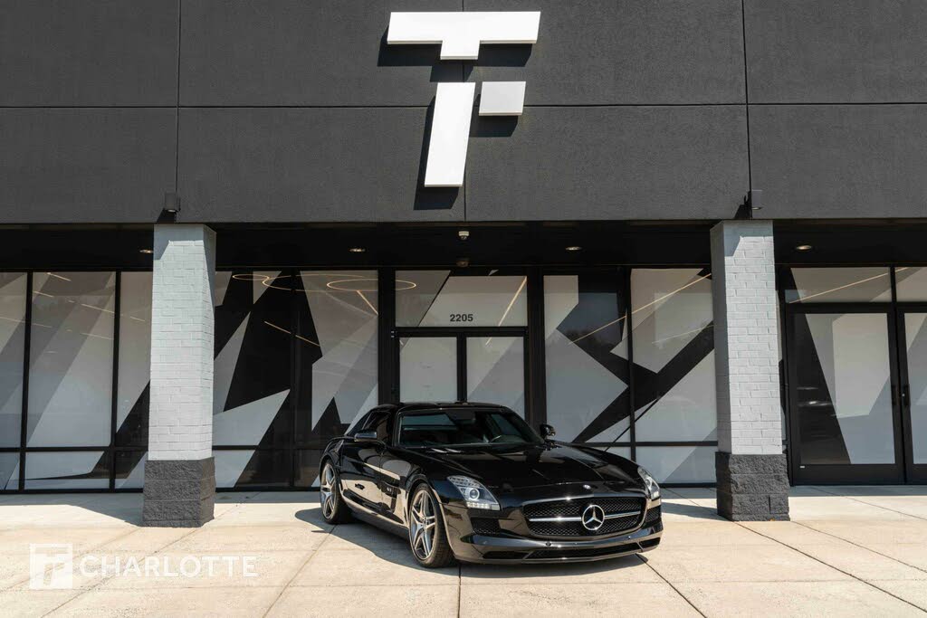 Mercedes-Benz SLS AMG Base coupe