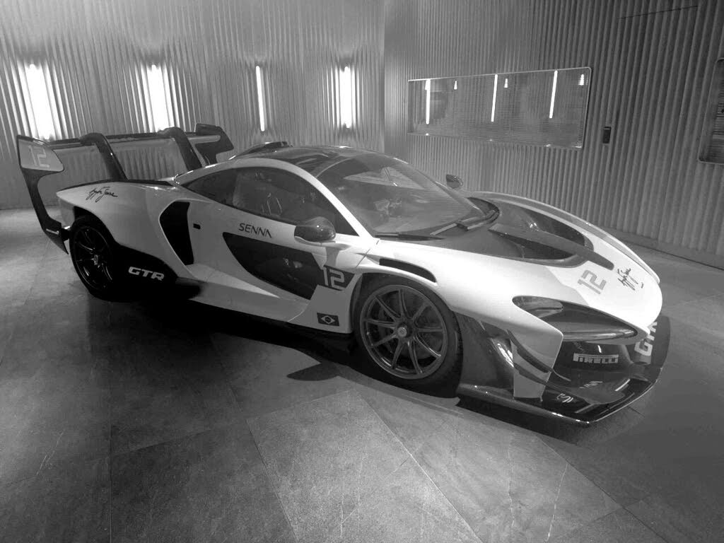 McLaren Senna