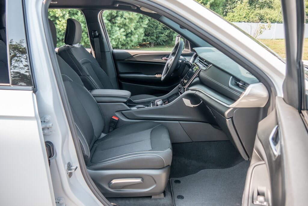 Image of 2024 Jeep Grand Cherokee