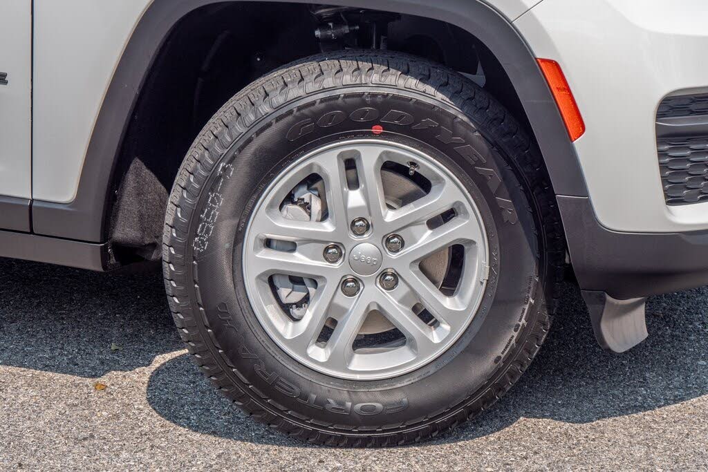 Image of 2024 Jeep Grand Cherokee