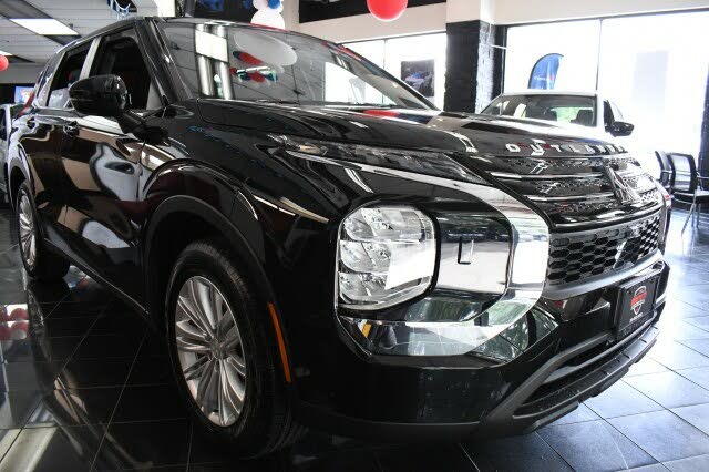 Image of 2024 Mitsubishi Outlander