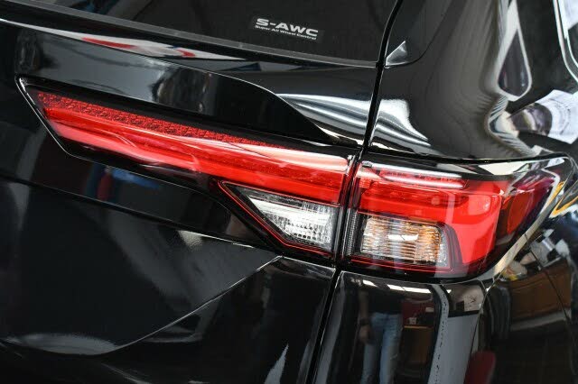 Image of 2024 Mitsubishi Outlander