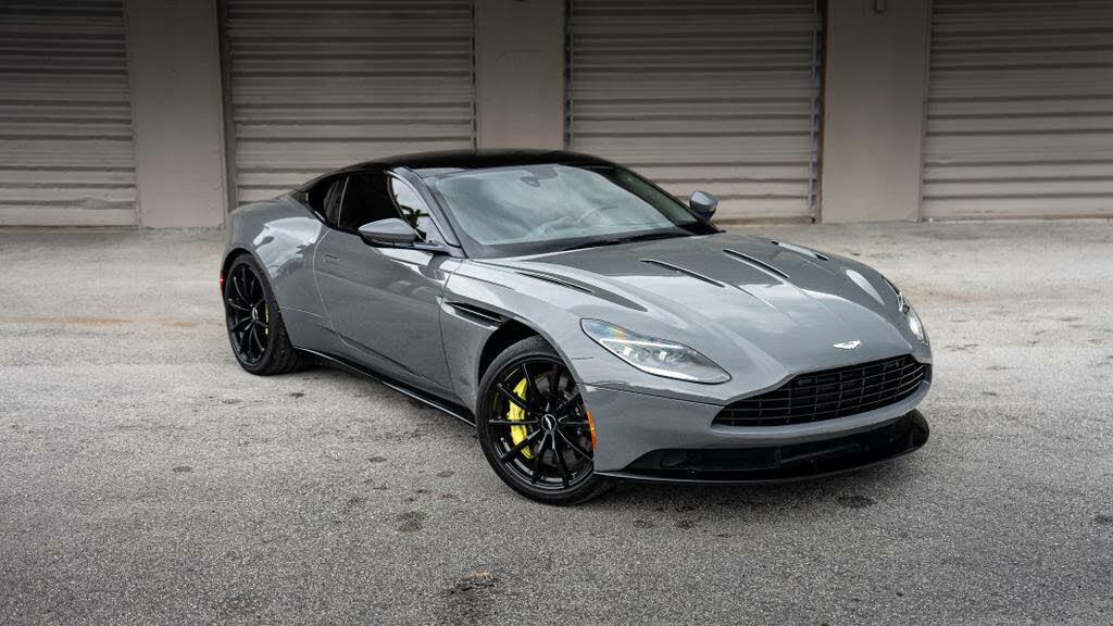 Aston Martin DB11
