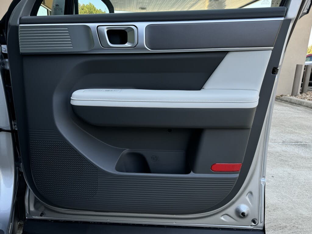 Image of 2025 Hyundai Santa Fe Hybrid