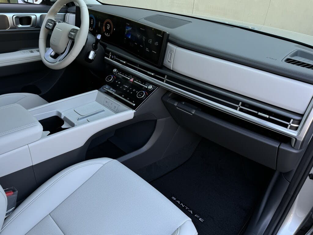Image of 2025 Hyundai Santa Fe Hybrid