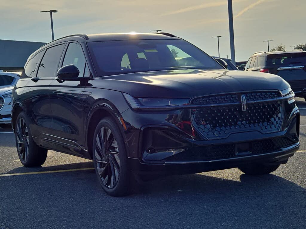 Image of 2024 Lincoln Nautilus