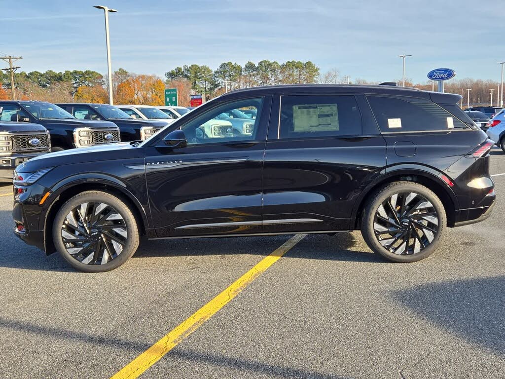 Image of 2024 Lincoln Nautilus