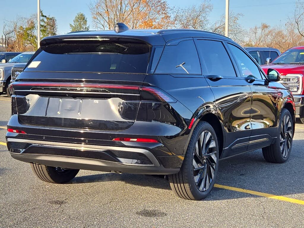 Image of 2024 Lincoln Nautilus