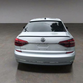 2017 Volkswagen Passat thumbnail – North Lauderdale, FL – 5