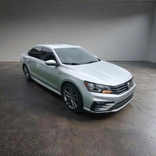 2017 Volkswagen Passat thumbnail – North Lauderdale, FL – 3