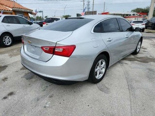 2018 Chevrolet Malibu thumbnail – Homestead, FL – 3