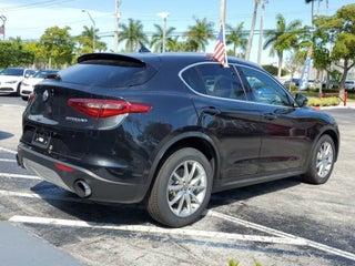 2018 Alfa Romeo Stelvio thumbnail – Miami, FL – 7