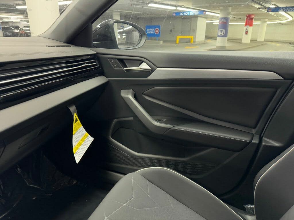 Image of 2025 Volkswagen Jetta
