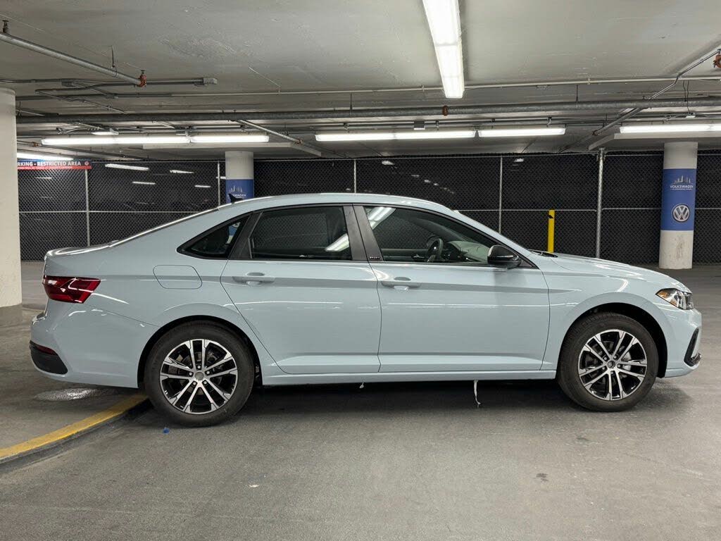 Image of 2025 Volkswagen Jetta