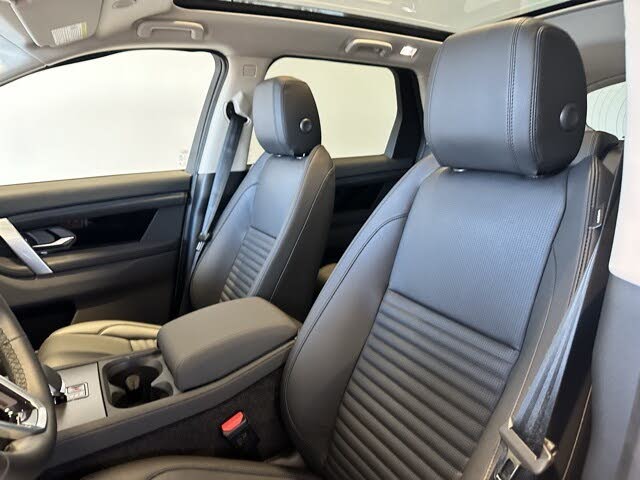 Image of 2025 Land Rover Discovery Sport
