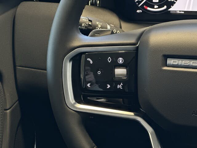 Image of 2025 Land Rover Discovery Sport