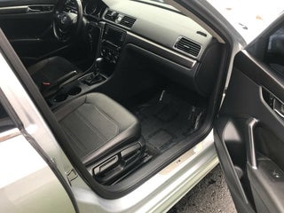 2017 Volkswagen Passat thumbnail – North Lauderdale, FL – 13