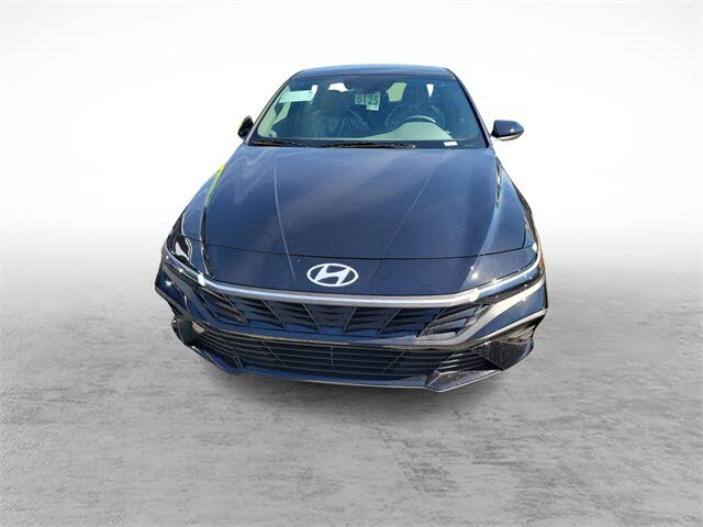 Image of 2025 Hyundai Elantra Hybrid