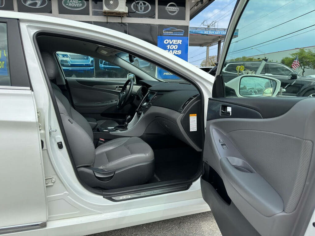 2013 Hyundai Sonata Hybrid Limited
                                    for sale in Hollywood, FL – photo 32