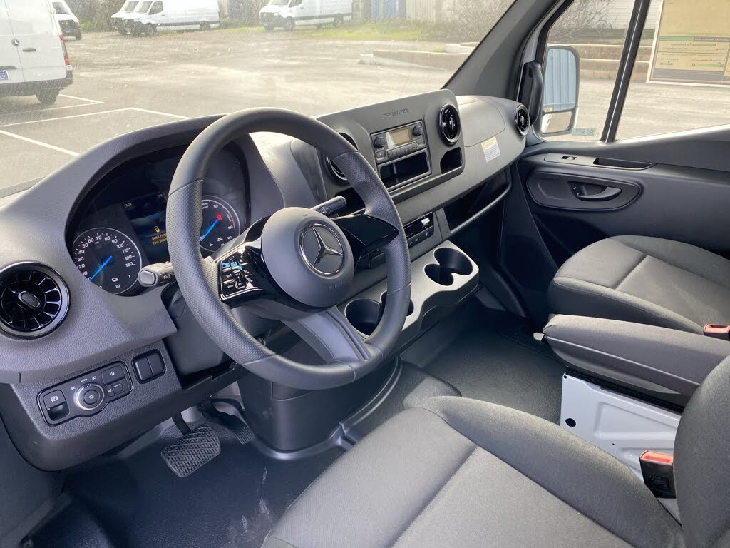 Image of 2024 Mercedes-Benz eSprinter