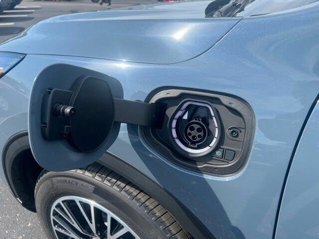 Image of 2025 Ford Escape Hybrid Plug-in