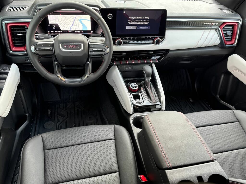 2024 GMC Canyon