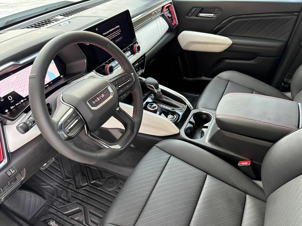 2024 GMC Canyon