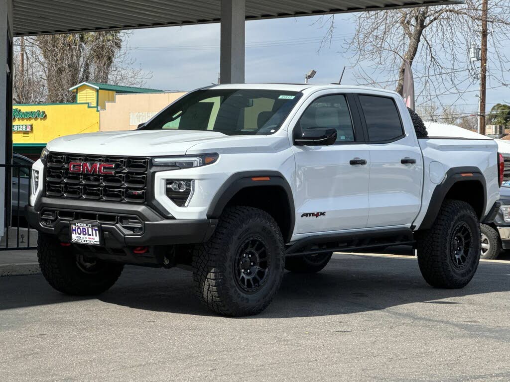 2024 GMC Canyon