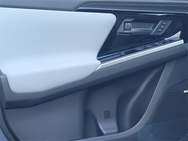 Image of 2025 Subaru Solterra