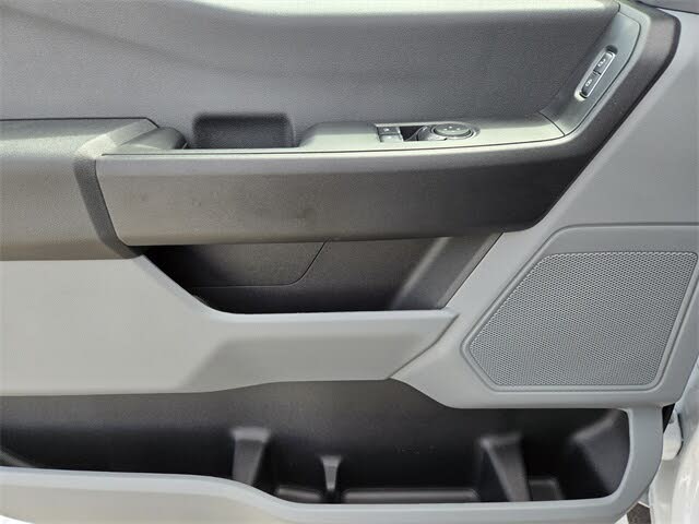 Ford F-350 Super Duty Chassis