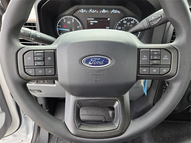 Ford F-350 Super Duty Chassis