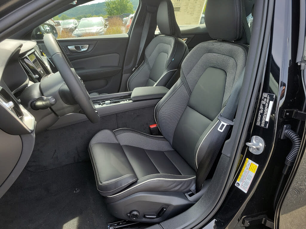 Image of 2024 Volvo S60