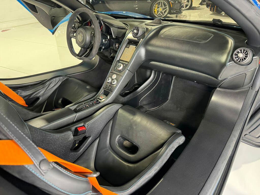 2016 McLaren 675LT Spider Base
                                    for sale in Ft. Lauderdale, FL – photo 26