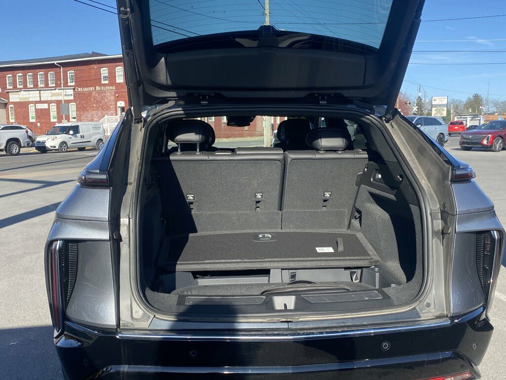 Image of 2023 Cadillac LYRIQ