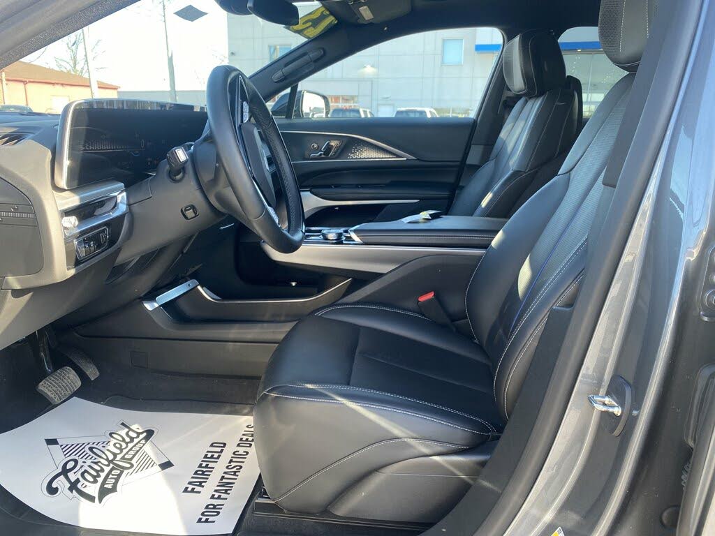 Image of 2023 Cadillac LYRIQ