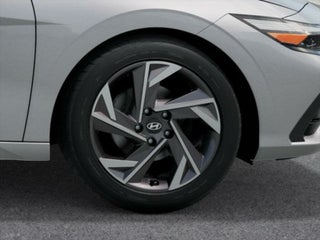 Image of 2025 Hyundai Elantra Hybrid