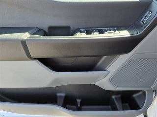 Ford F-350 Super Duty Chassis