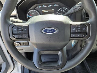 Ford F-350 Super Duty Chassis