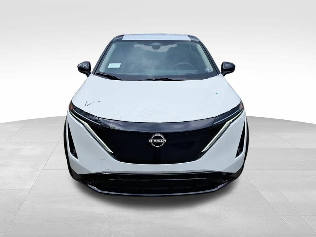Image of 2025 Nissan Ariya