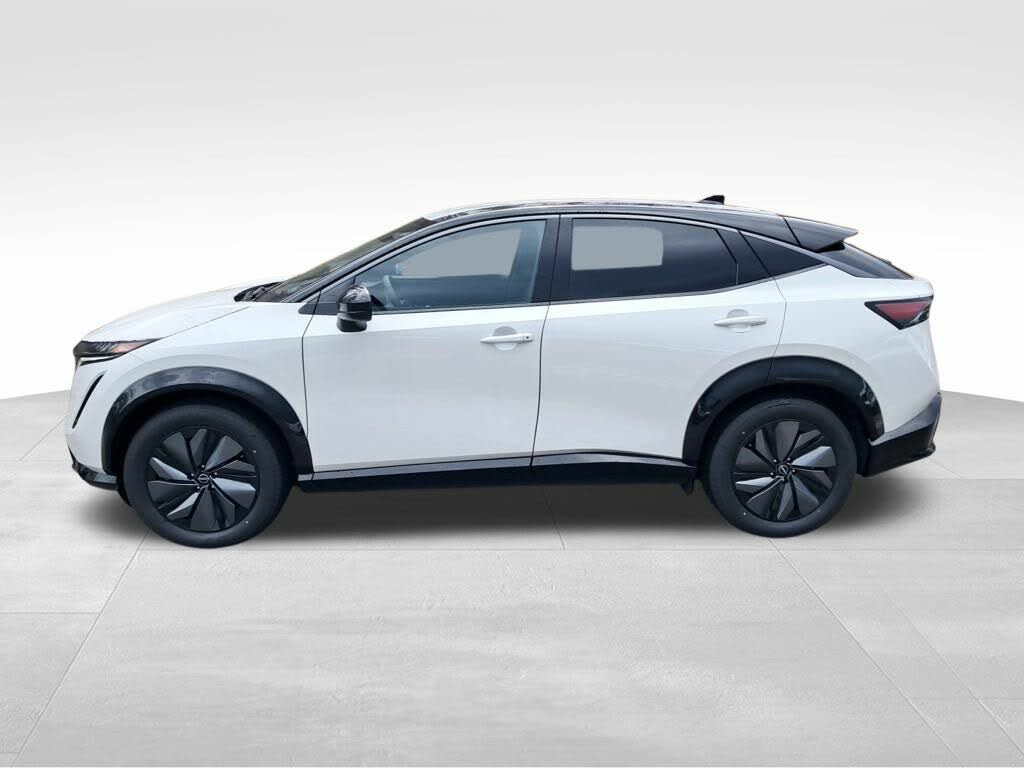 Image of 2025 Nissan Ariya