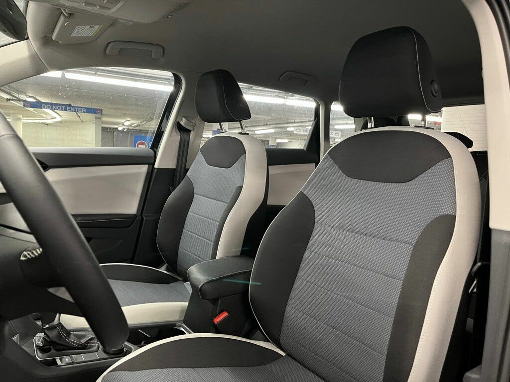 Image of 2025 Volkswagen Taos