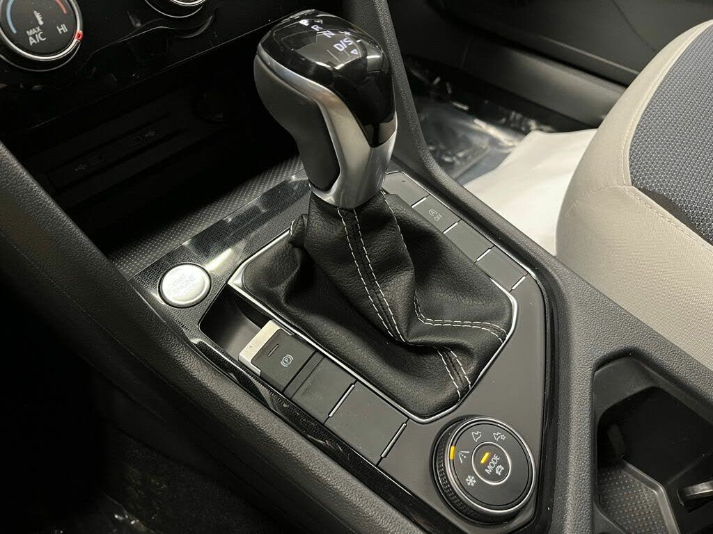 Image of 2025 Volkswagen Taos