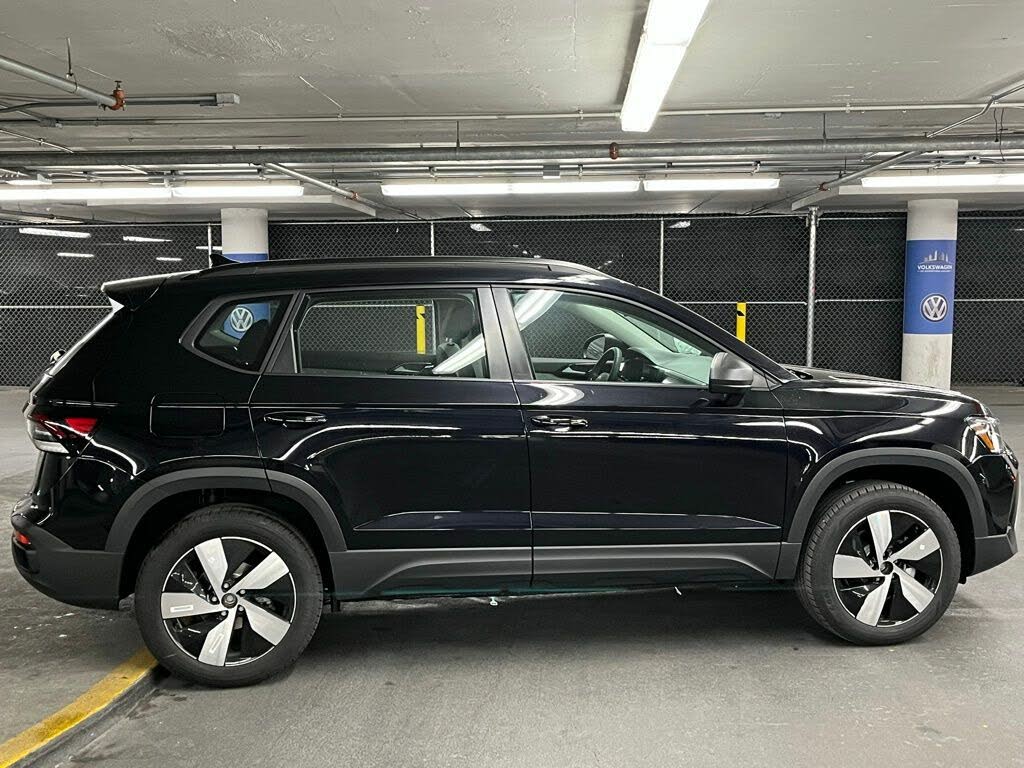 Image of 2025 Volkswagen Taos